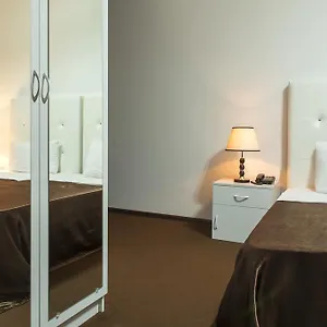 4* מלון Grand Palace
